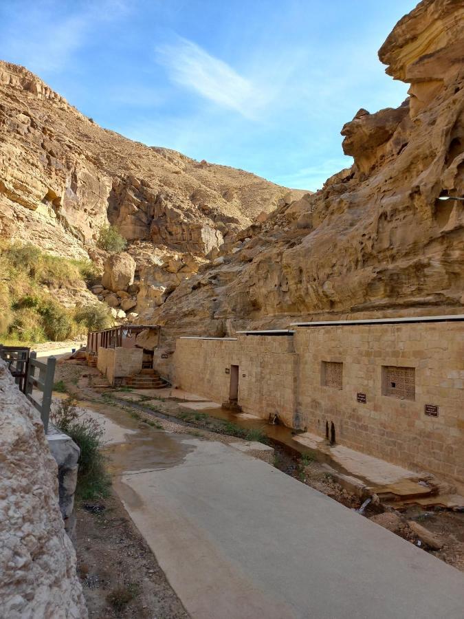 Afra Hot Springs Chalets At-Tafilah Exterior foto