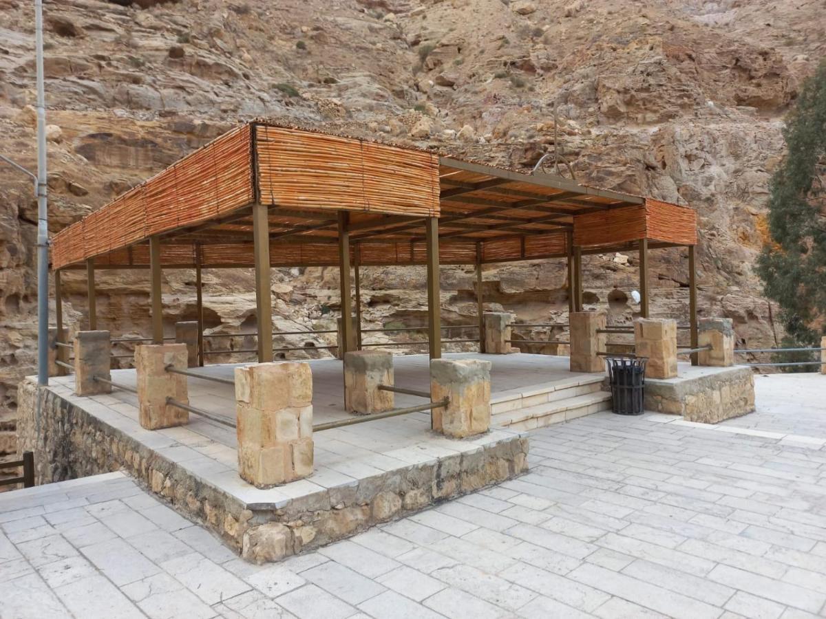 Afra Hot Springs Chalets At-Tafilah Exterior foto